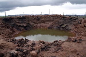 Kráter vytvořený meteoritem u Carancas