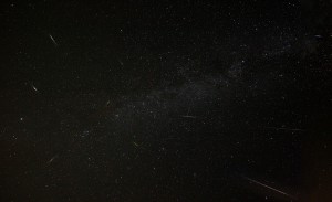 Několik meteorů, vyfocených na Expedici 2007
